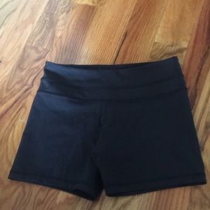 Lululemon Athletica spandex yoga shorts